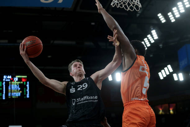 安的球迷来 安的球迷来